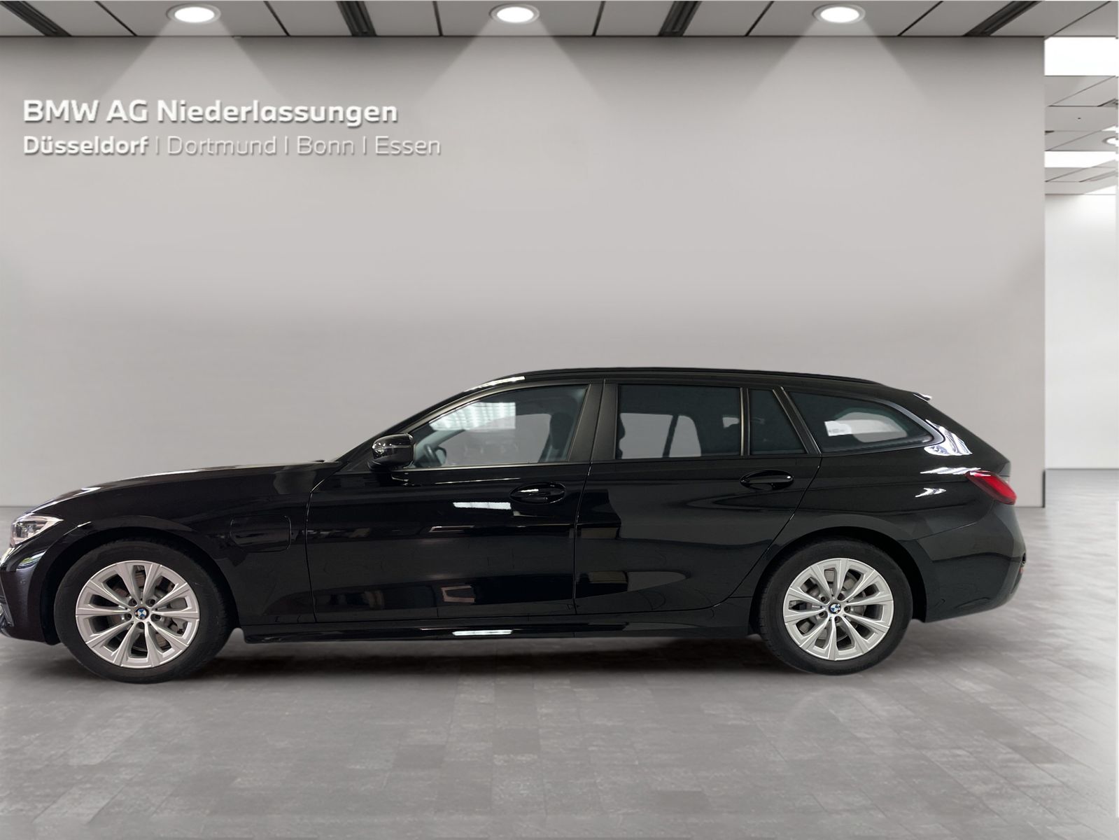 BMW 330e Touring AHK LiveCockpitProf Head-Up Laser foto 3