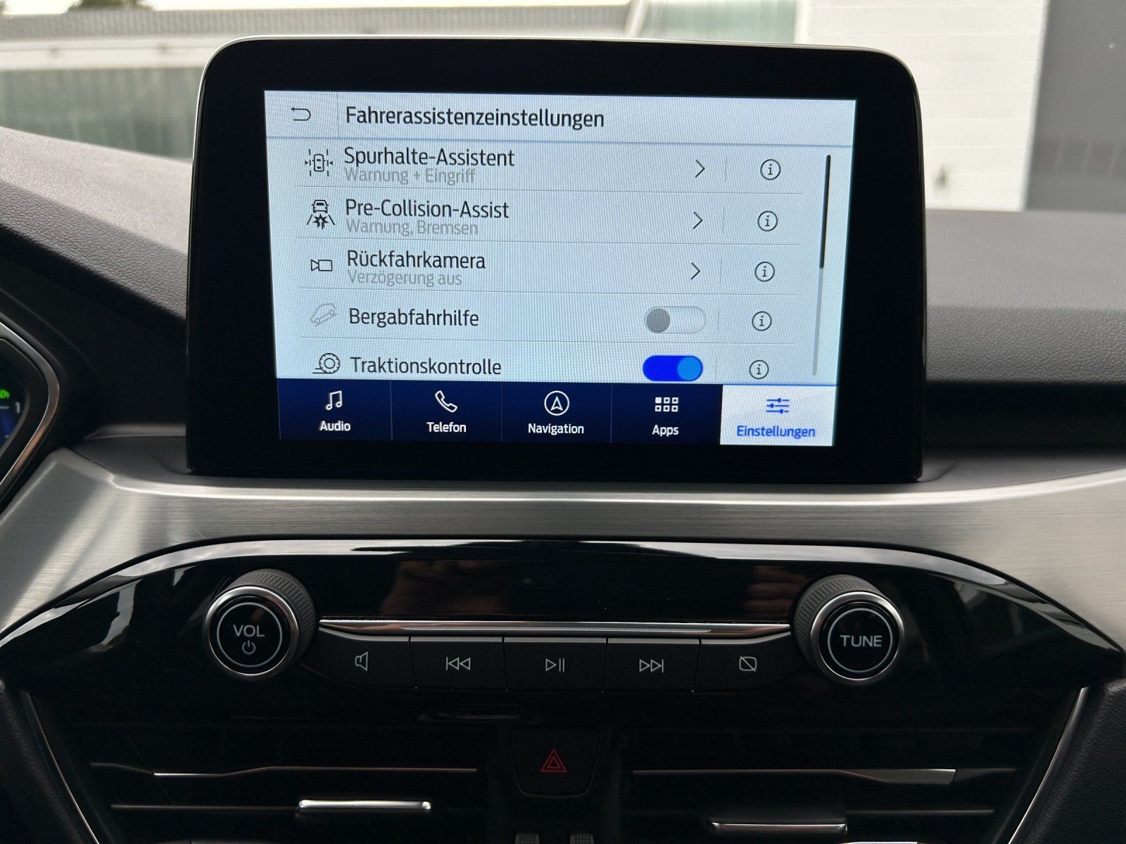 Fahrzeugabbildung Ford Kuga 2.5 PHEV Titanium Aut./KAMERA/NAVI/GRA/SHZ/