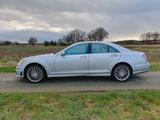 Mercedes-Benz S 63 AMG 6.2 V8 M156 - silberne Mercedes-Benz S 63 AMG
