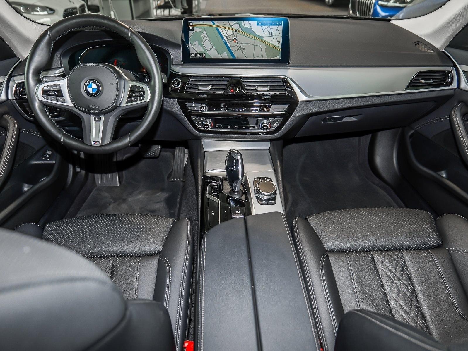BMW 520d xDrive Touring Anhängk. Sportsitz Kamera