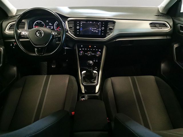 Volkswagen T-Roc TDI NAVI PDC SHZ Totwinkel-Assistent LED