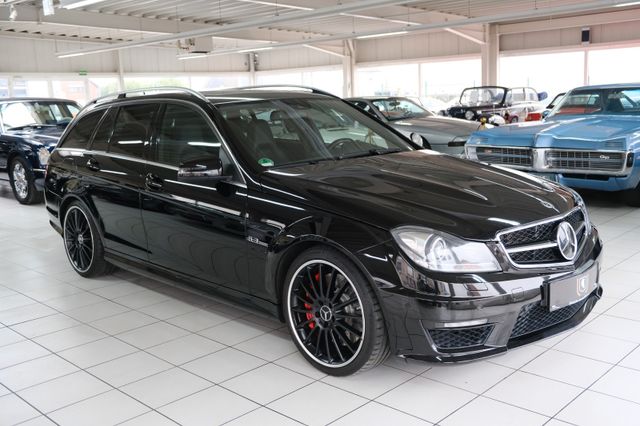 Mercedes-Benz C 63 AMG Perf. Designo/Dt./MB-SH/1A Zustand