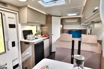 Carado T 135 PRO+ AUTOMATIK  NAVI Smart TV Safety P.