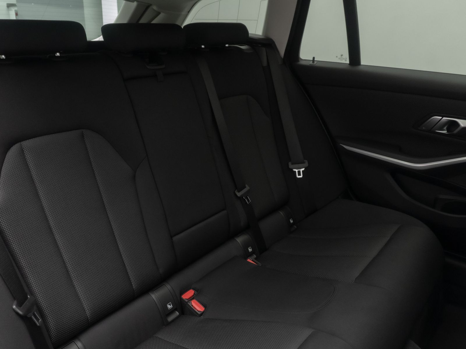 Fahrzeugabbildung BMW 330d Stop&Go LED DAB DriveAssis Panorama 18Zoll