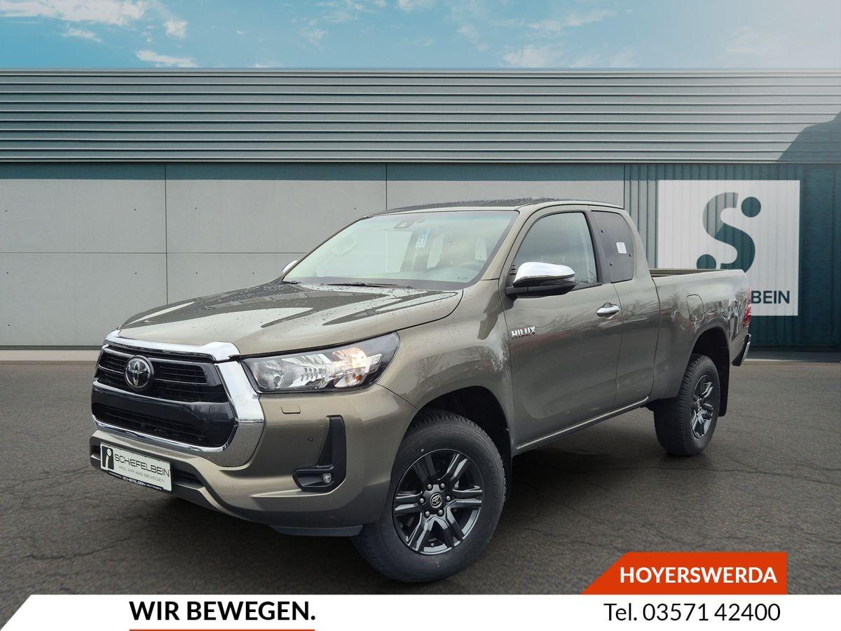 Toyota Hilux Extra Cab 2.4D-4D Comfort Aut. 4×4+Navi+SH