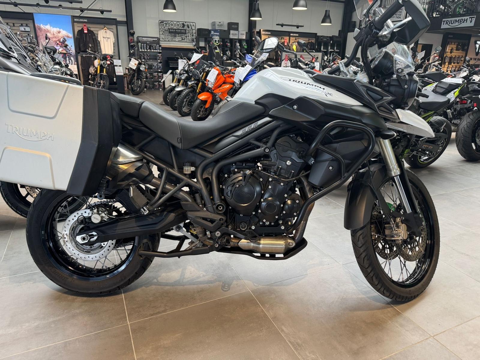 Triumph Tiger 800 XC