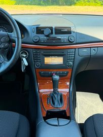 Mercedes E 200 - 10