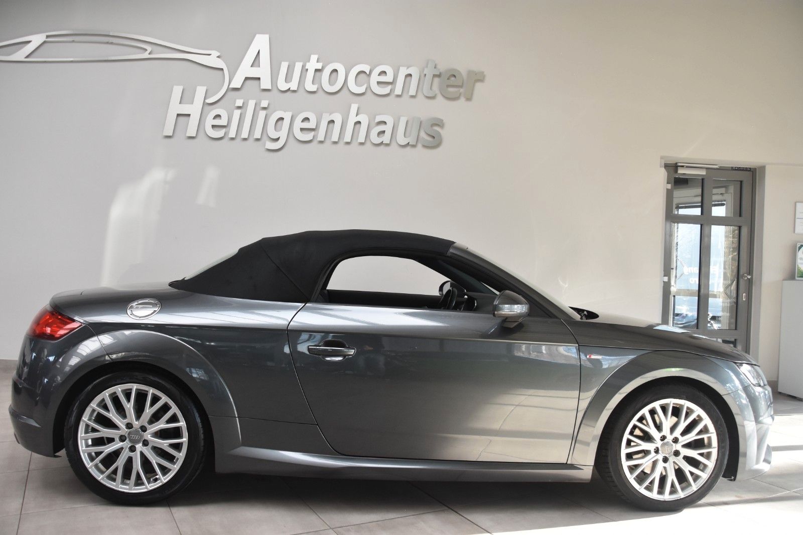 Audi TT 2.0 TFSI Quattro S-Line DSG LED Navi B&O PDC foto 2