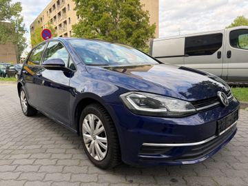 Volkswagen Golf - 3
