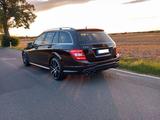Mercedes-Benz C 63 AMG Performance T-Modell - Mercedes-Benz C63 aus dem Jahr 2012