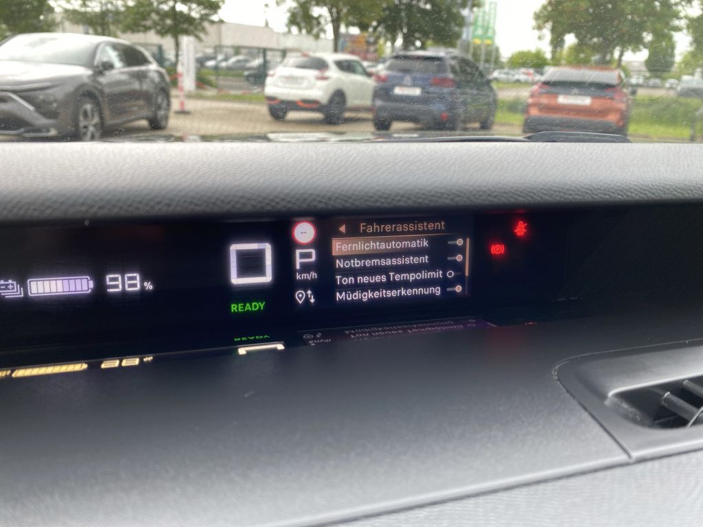 Fahrzeugabbildung Citroën e-C3 Aircross MAX *11 kW*Winter-Pak*Cam*Navi*