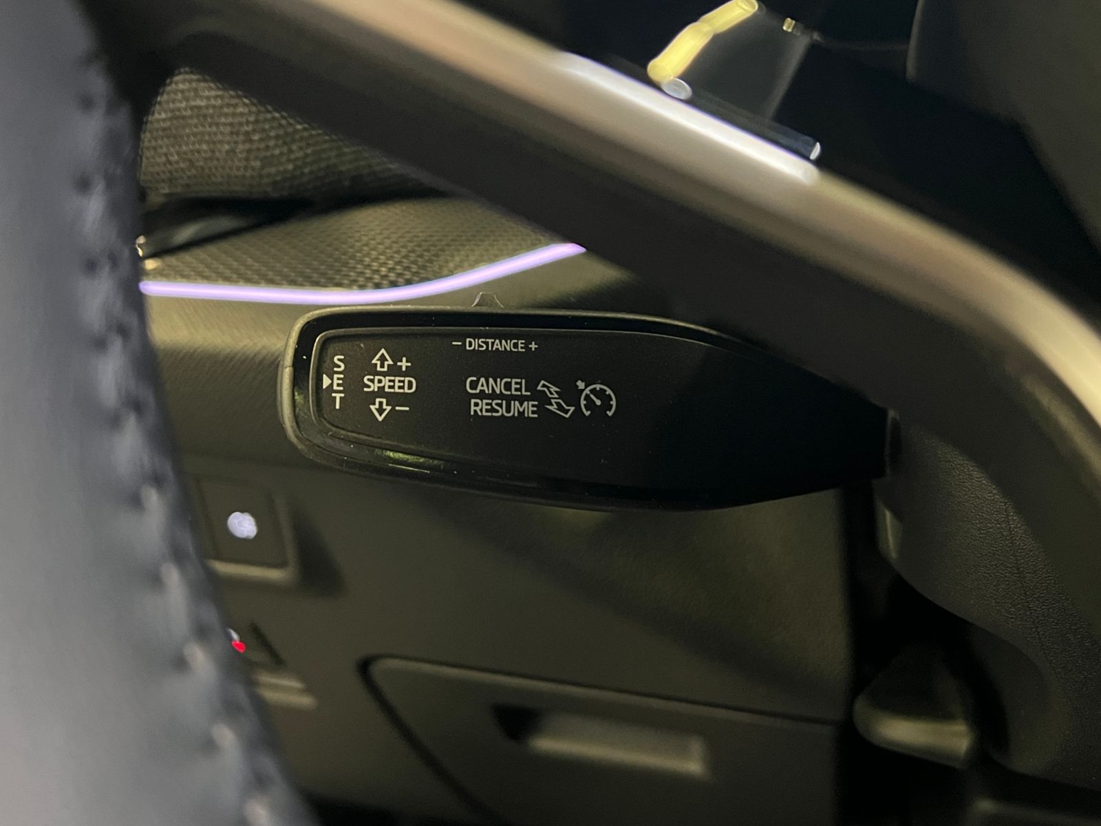 Fahrzeugabbildung SKODA Kodiaq Selection 2.0 TDI DSG *AHK, 7 Sitze, Pano