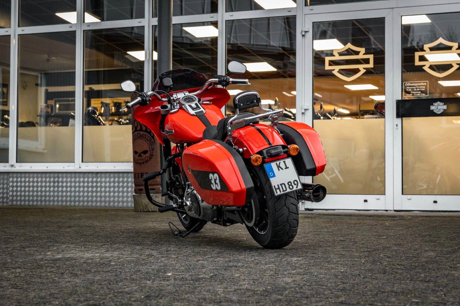 Fahrzeugabbildung Harley-Davidson FLSB SPORT GLIDE 107-Bagger Race Umbau