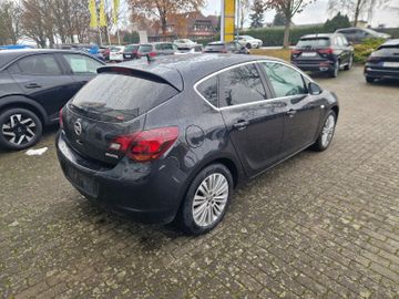 Bild 6 Opel Astra J Lim. 5-trg. Exklusiv