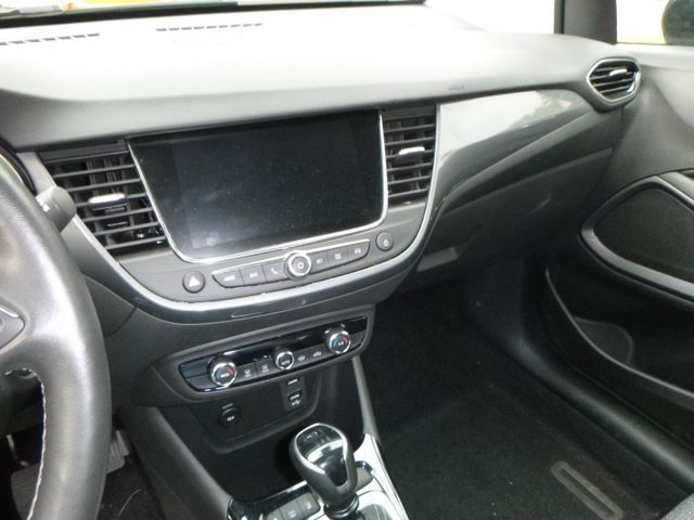 Crossland Elegance
