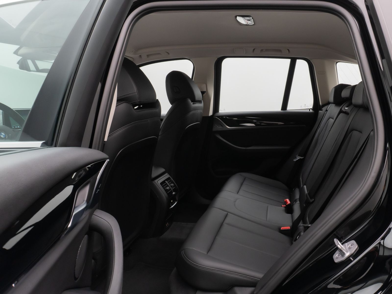 Fahrzeugabbildung BMW X3 xD20d Kamera DAB Leder AHK LED Sport 18Zoll