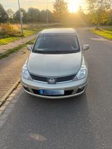 Nissan Tiida 1.6 tekna Automatik  - scheckheftgepflegte Nissan Tiida