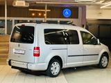 Volkswagen Caddy Maxi-Behindertengerecht-Rampe- - gebrauchte Vans in Magdeburg