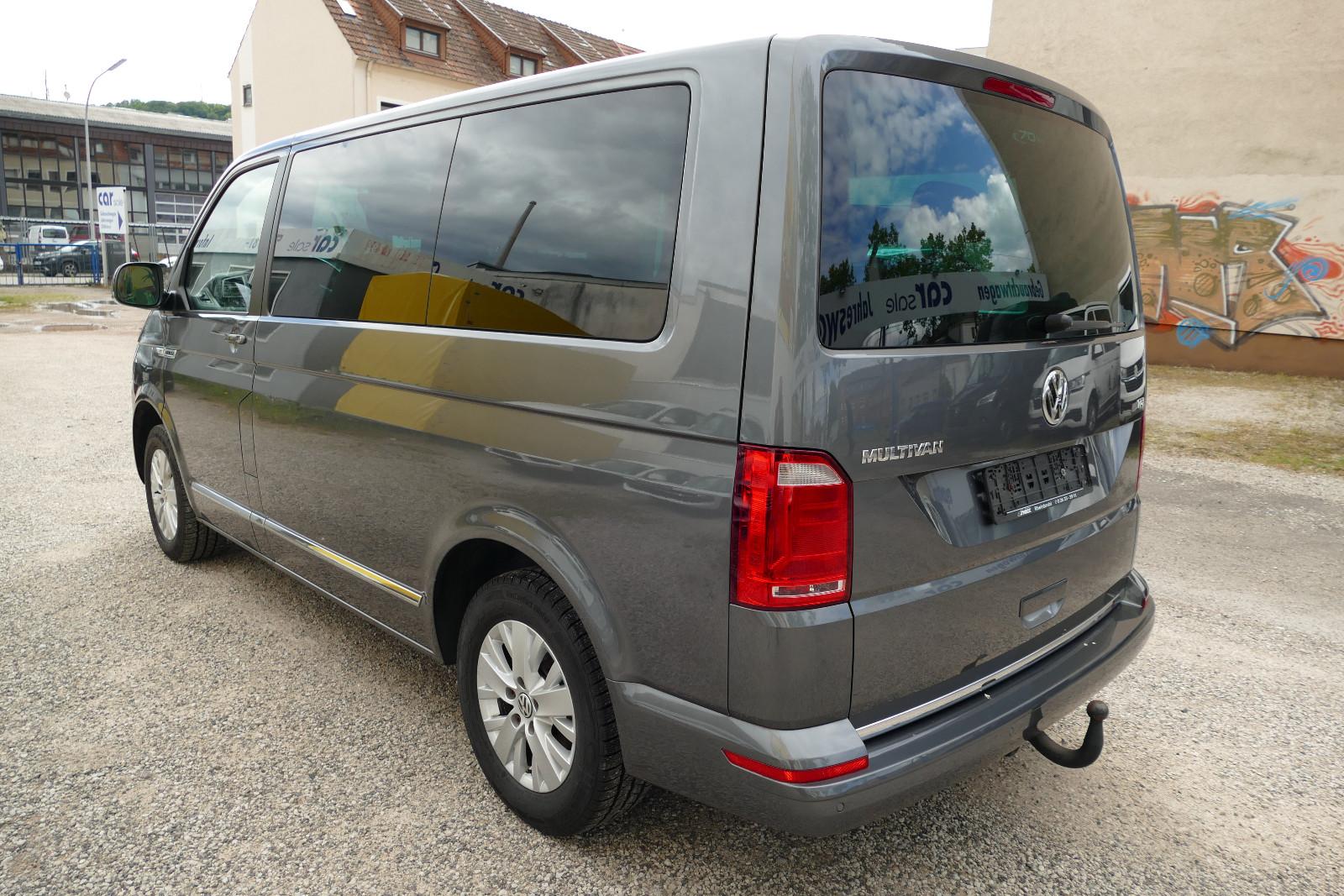 Volkswagen T6 Transporter Bus Multivan 70 Jahre Bulli