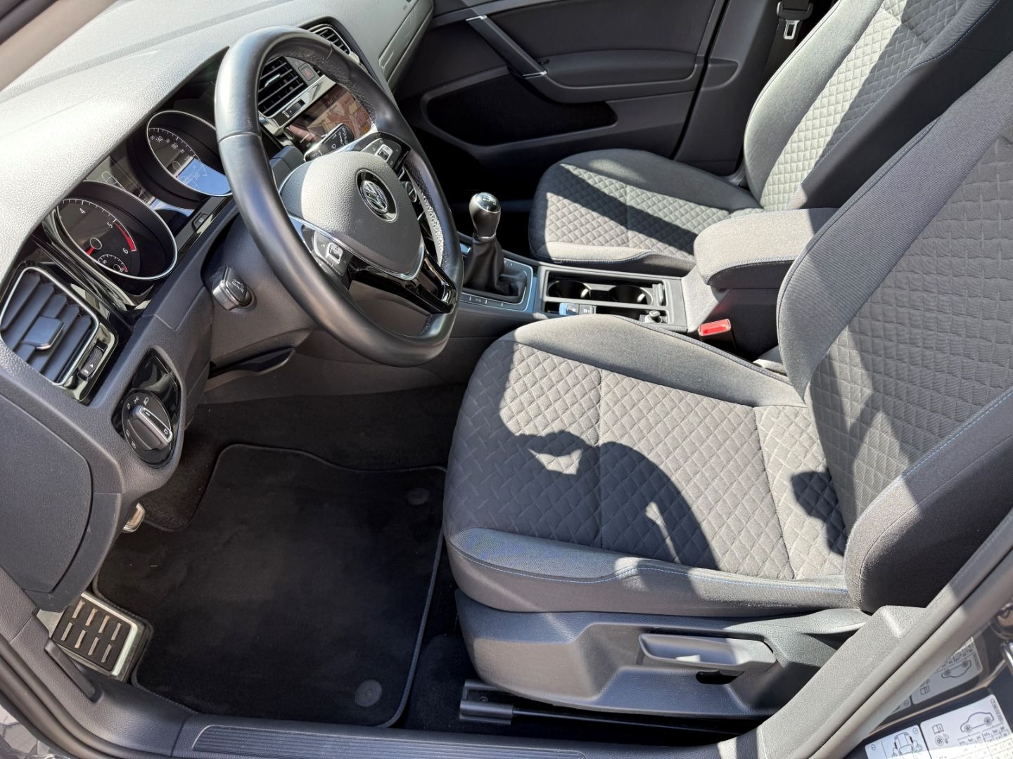 VW Golf VII Join Start-Stopp 1.6 TDI AHK Carplay  B - Image 10