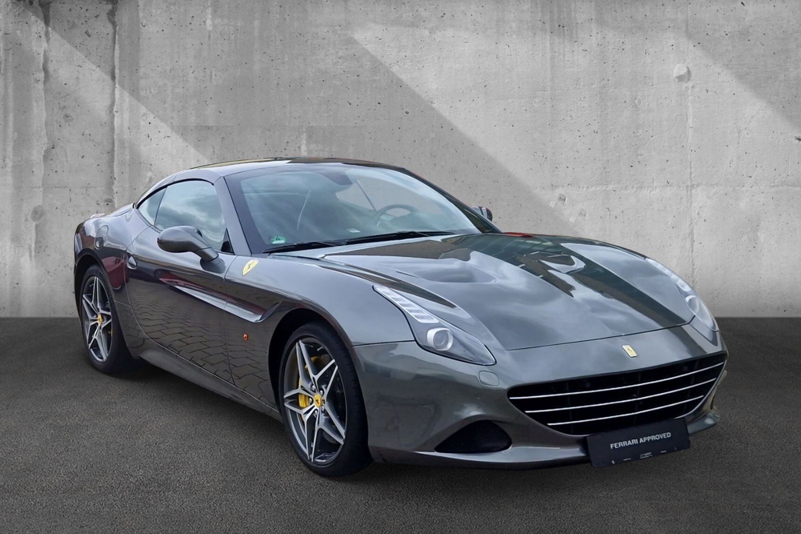 Fahrzeugabbildung Ferrari California T*CarPlay*JBL*Approved