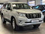 Toyota Land Cruiser 2.8 D-4D Automatik/Navi/PDC - Toyota Land Cruiser: Geländewagen