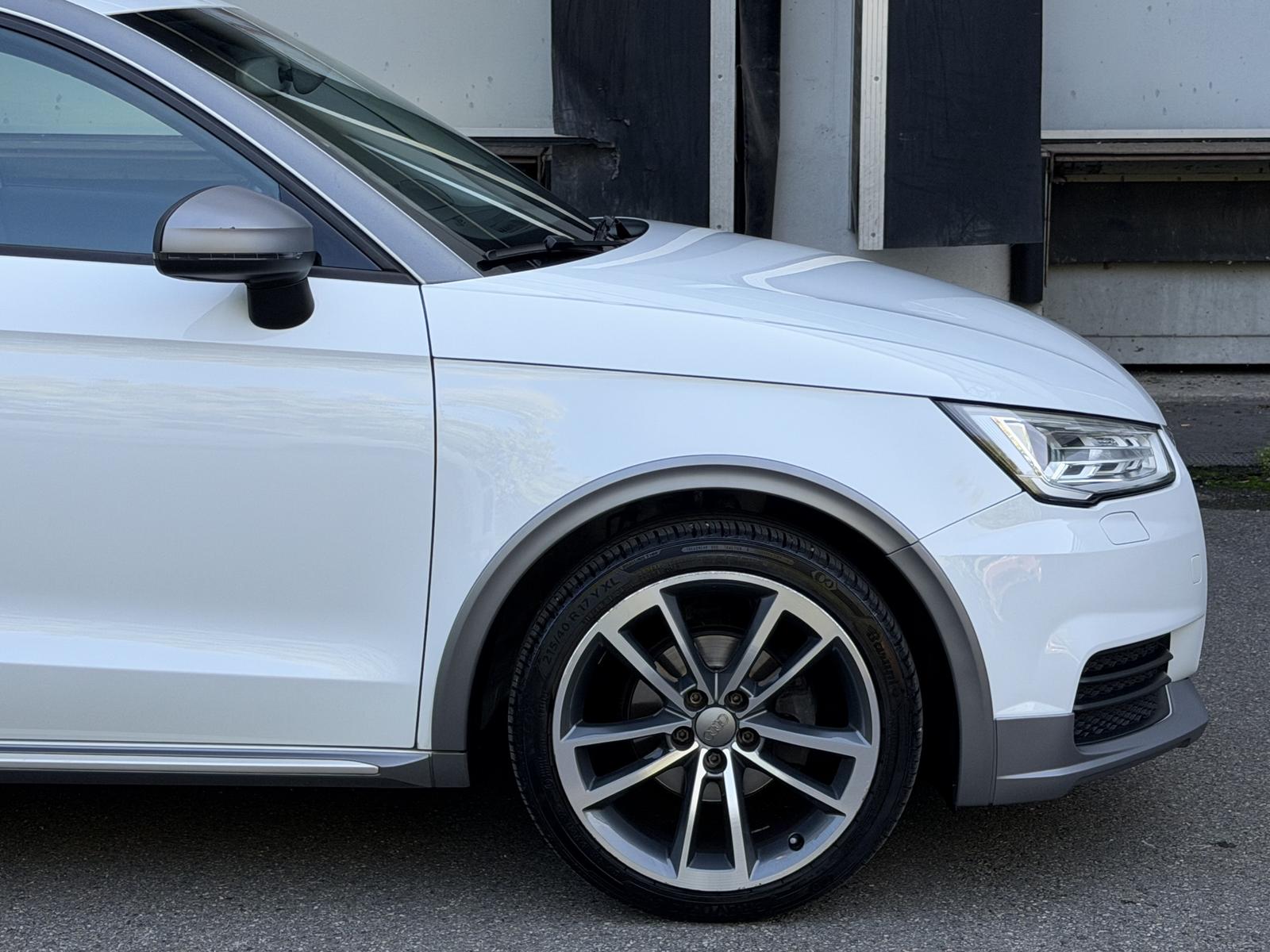 Audi A1 Sportback Ultra Xenon Sitzheizung Tempomat 