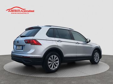 Volkswagen Tiguan - 2