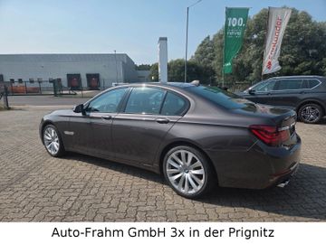 BMW 730 - 11