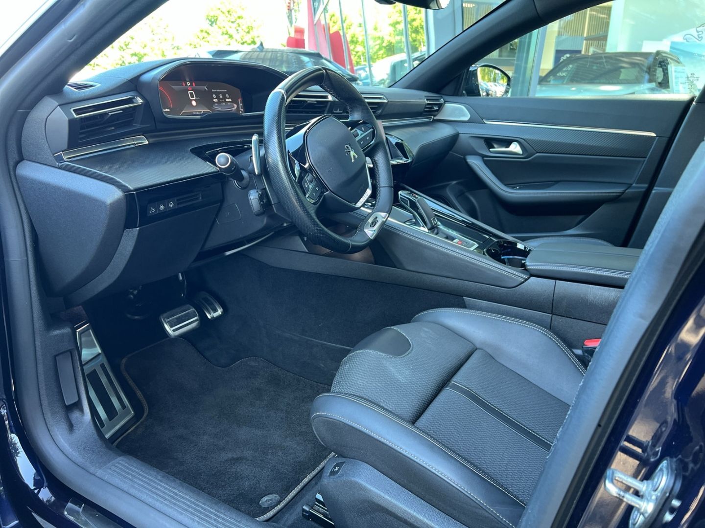 Fahrzeugabbildung Peugeot 508 SW GT BlueHDi 130 EAT8 Sportpaket AHK Pano