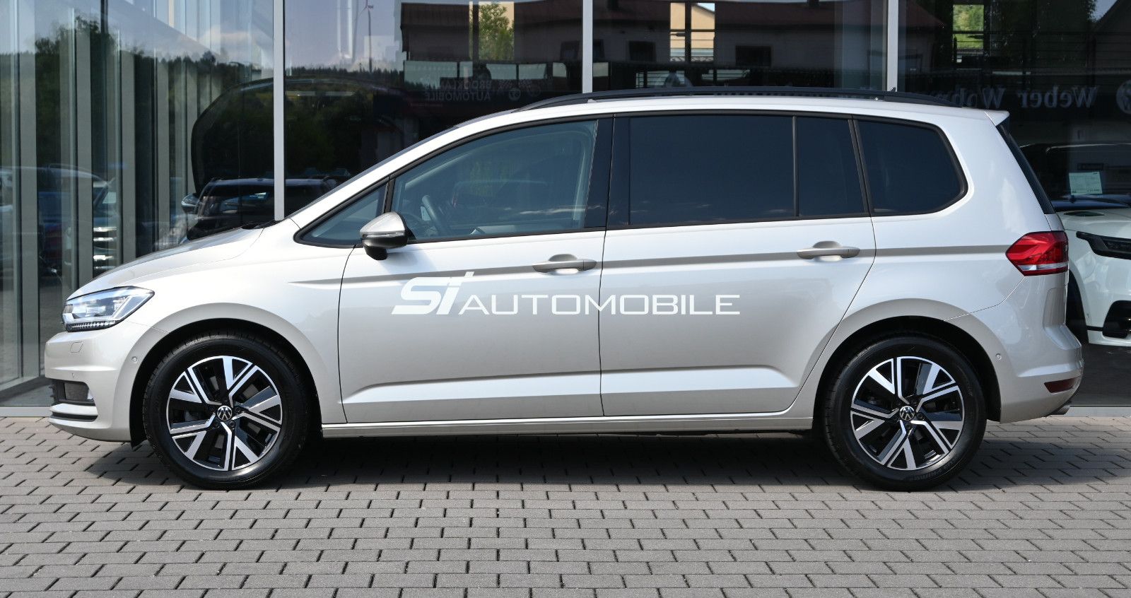 Fahrzeugabbildung Volkswagen Touran 2.0 TDI DSG Comfortline °UVP 58.943€°STHZ