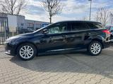 Ford Focus 1,0 EcoBoost 92kW Titanium Turnier - Ford Focus: Schwarz
