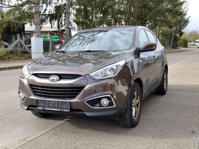 Hyundai 5 Star Edition*TÜV NEU*8-fach bereift*