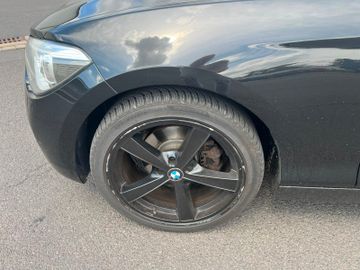 BMW 120 - 8