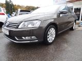Volkswagen Passat Lim. Comfort/Xenon/Navi/140PS/2.Hd/ - Volkswagen Passat: 140 Ps