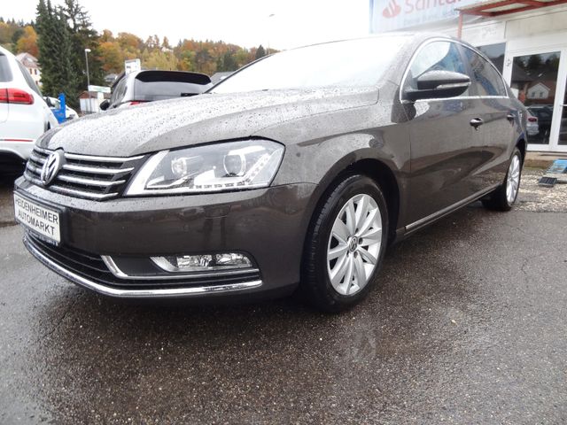 Fahrzeugabbildung Volkswagen Passat Lim. Comfort/Xenon/Navi/140PS/2.Hd/