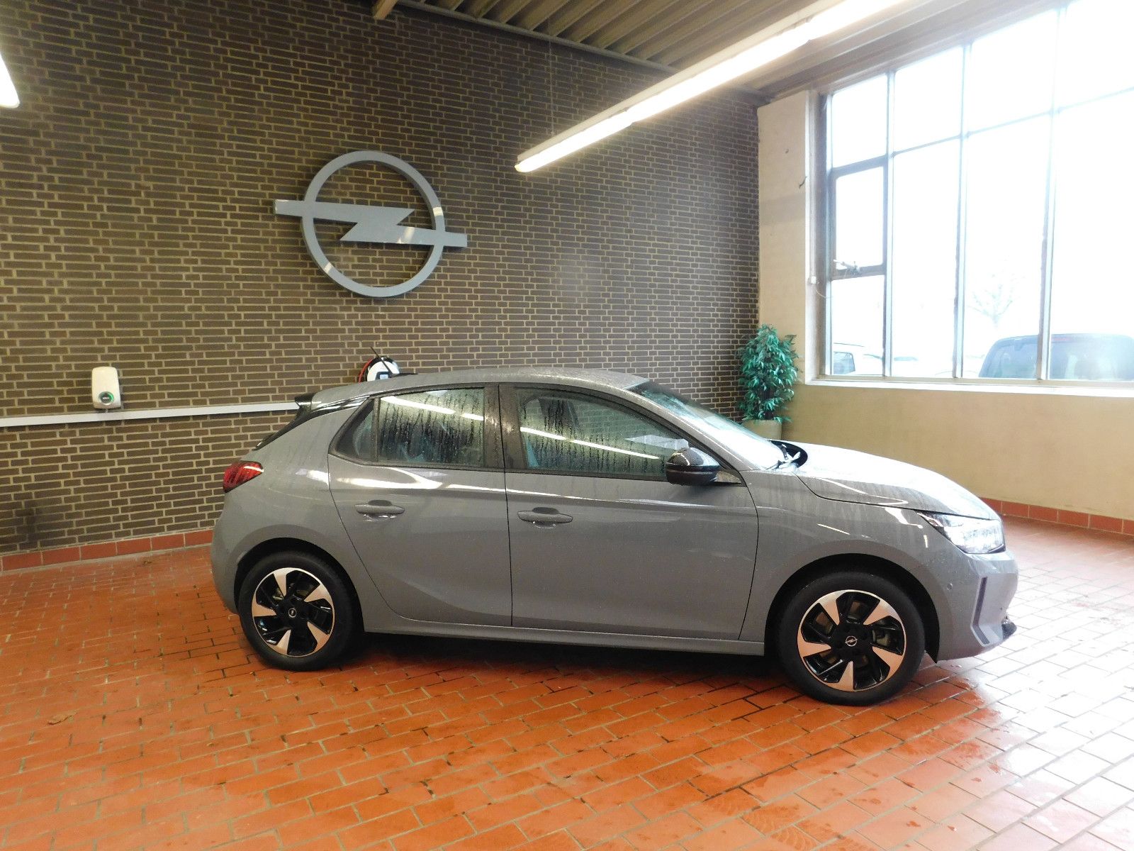 Opel Corsa F e Edition-Komfort P./Allw./Kamera imagem 2