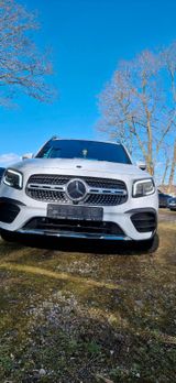 Mercedes-Benz Mercedes 200d 8G-DCT AMG Line 33.000 VB - Mercedes-Benz 200: D200