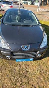 Peugeot 307 CC Cabrio-Coupe Tendance 1. Hand - Peugeot 307 mit Benzin-Antrieb: Cabrio