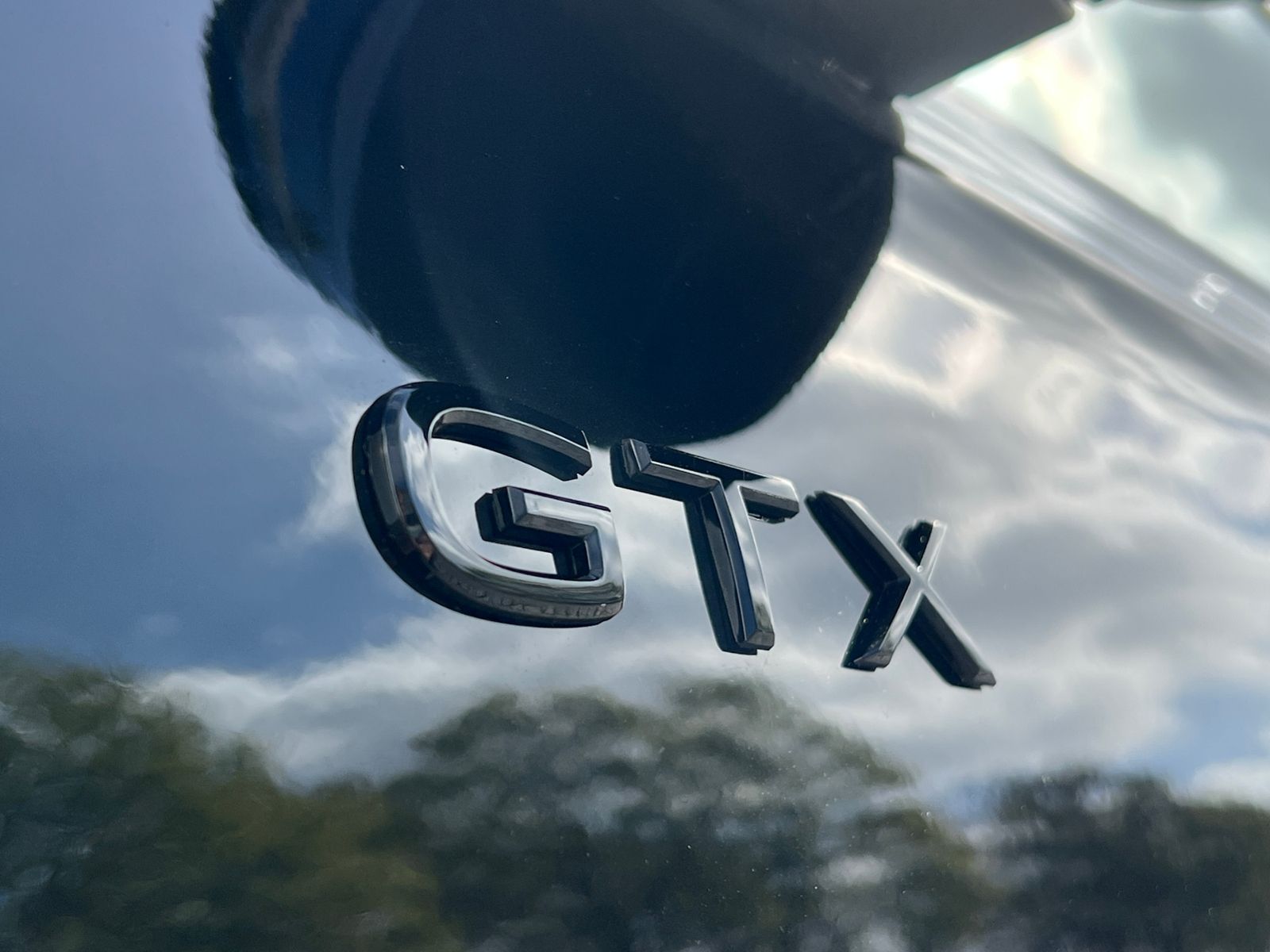 Fahrzeugabbildung Volkswagen ID.7 GTX Tourer 4MOTION 250 kW *AHK, Wärmepumpe,