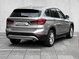 BMW X1 xDrive20i AHK+NAVI+PDC+LED+ALARM+SHZ - BMW X1 aus 2022