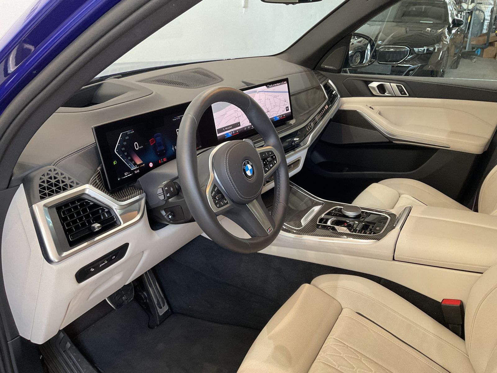 Fahrzeugabbildung BMW X5 xDrive40d Aktivlenkung, Sitzbelüftung, Standh