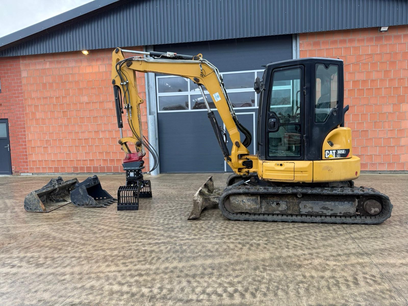 CAT 305 E 2 MS 03