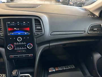 Renault Megane IV Grandtour Play *Navi*AHK*Sitzheiz.*