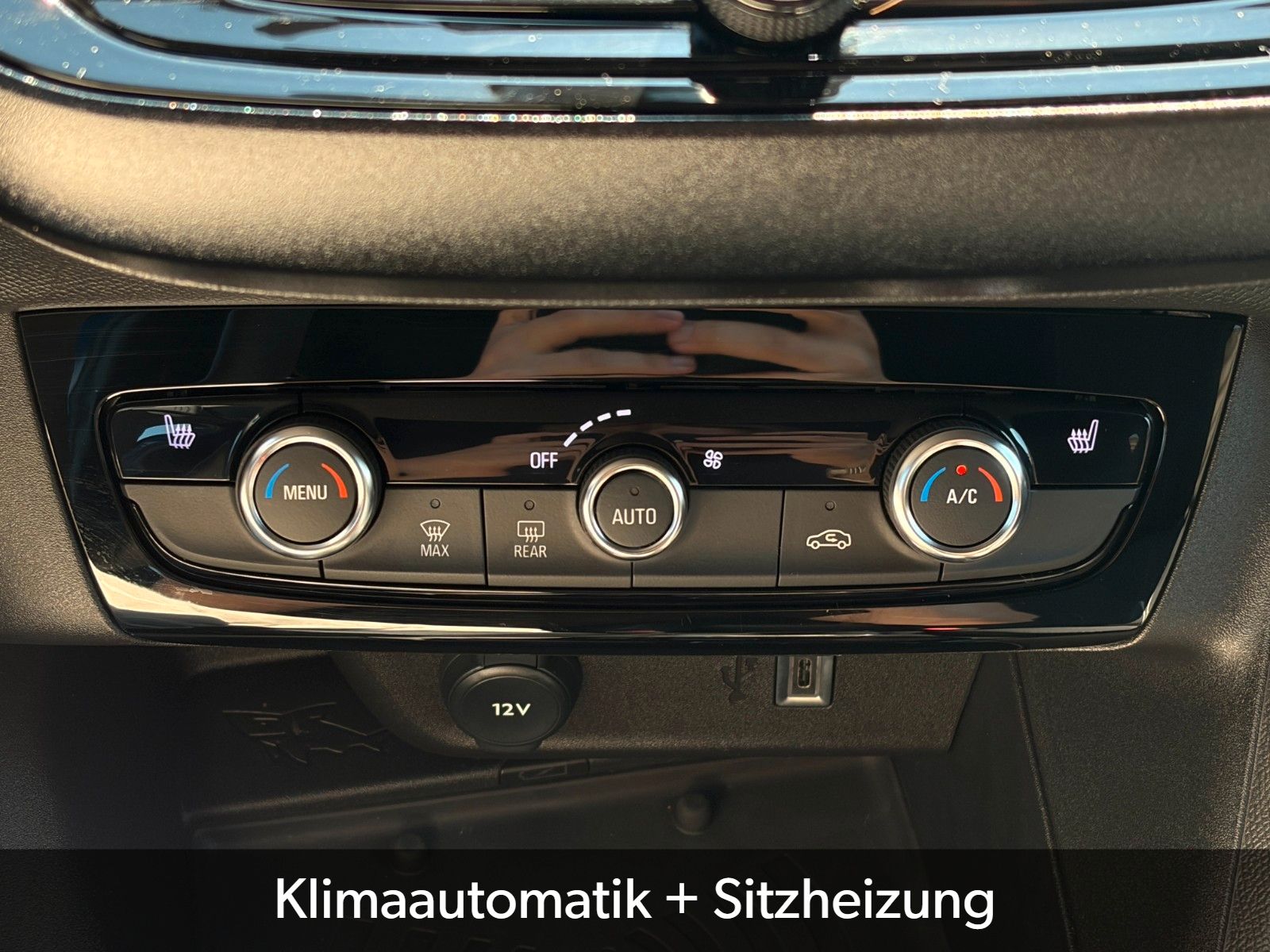 Fahrzeugabbildung Opel Corsa F GS 1.2 Turbo LHZ SHZ CAM LED CarPlay