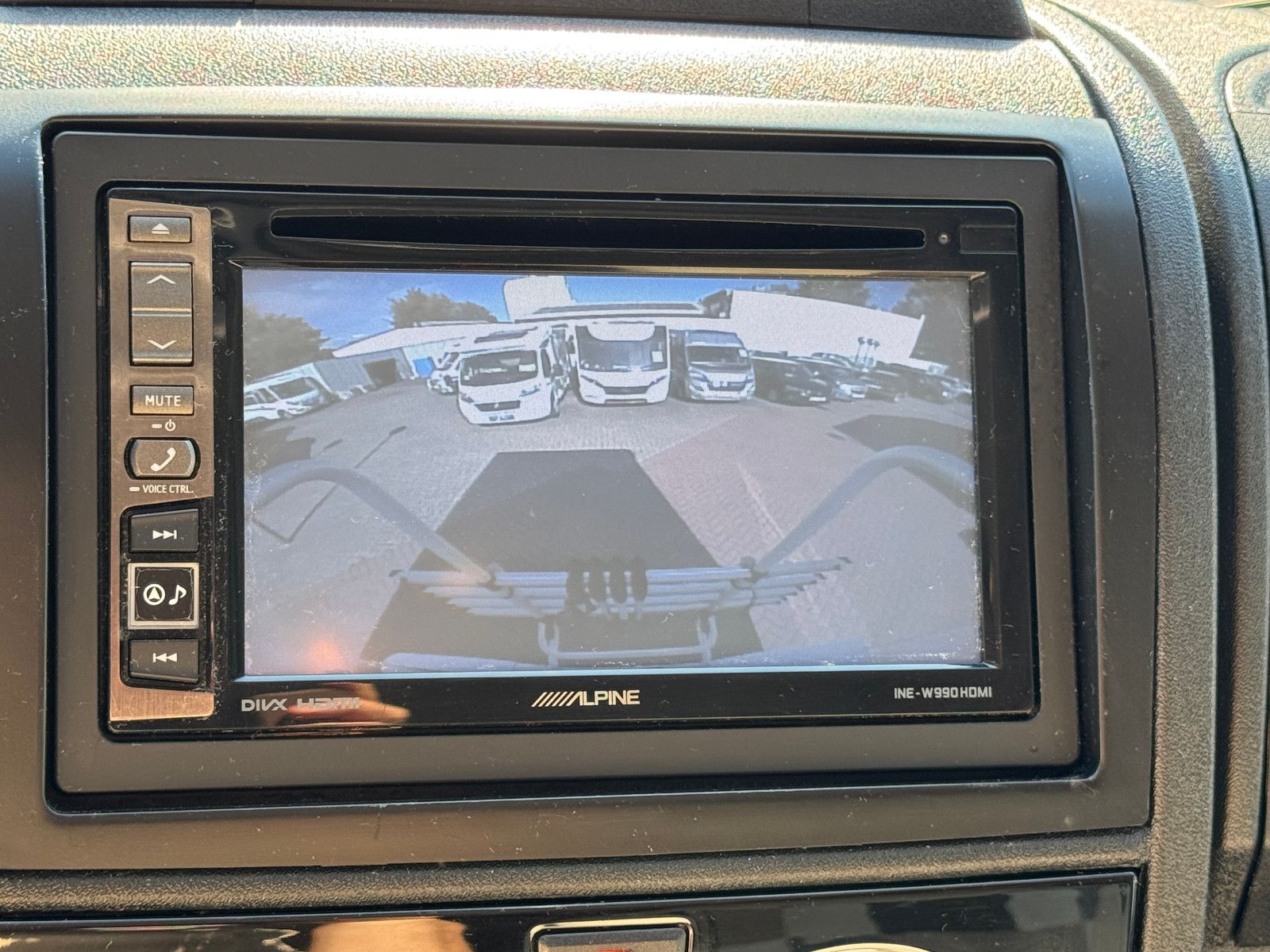 Fahrzeugabbildung Sunlight T 68 FIAT DUCATO NAVI KAMERA SAT TV EB & HUBBETT