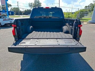 Ford F150 Lightning Lariat gr. Batterie im Vorlauf+11