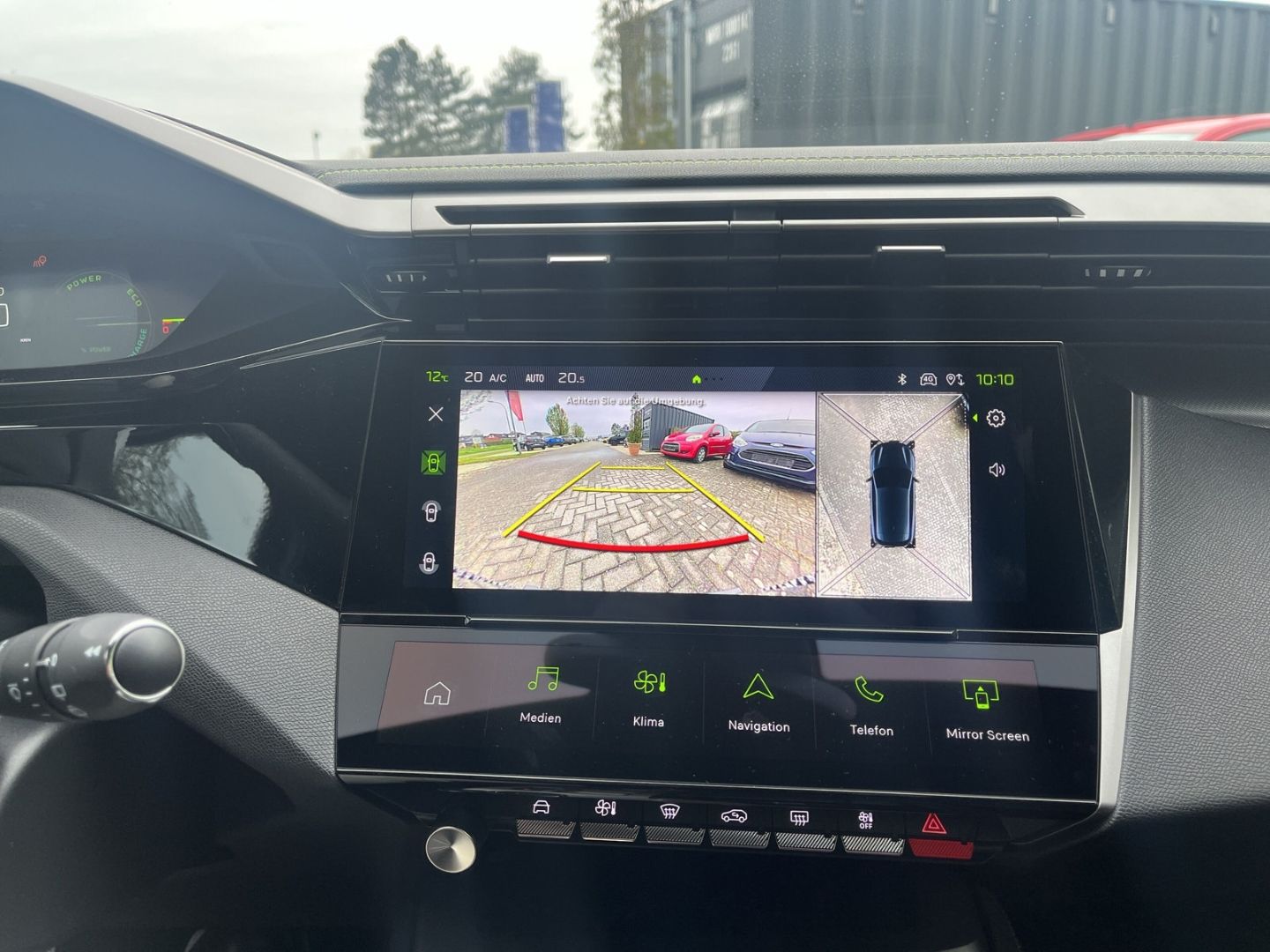 Fahrzeugabbildung Peugeot 308 Hybrid 1.2 GT136 e-DSC6 Navi Soundsystem