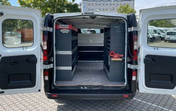 Renault Trafic - 11