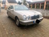 Mercedes-Benz W210 E230 83tkm Reifen neu Tüv 9/26 - gebrauchte Mercedes-Benz E 230 aus dem Jahr 1996